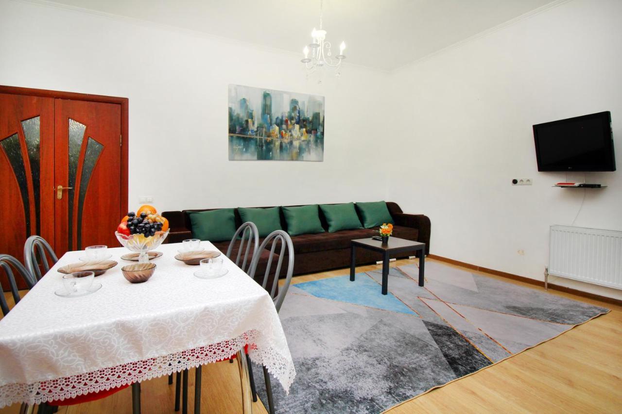 Уютные И Комфортные Квартиры В Жк Манхэттен Appartement Alma-Ata Buitenkant foto
